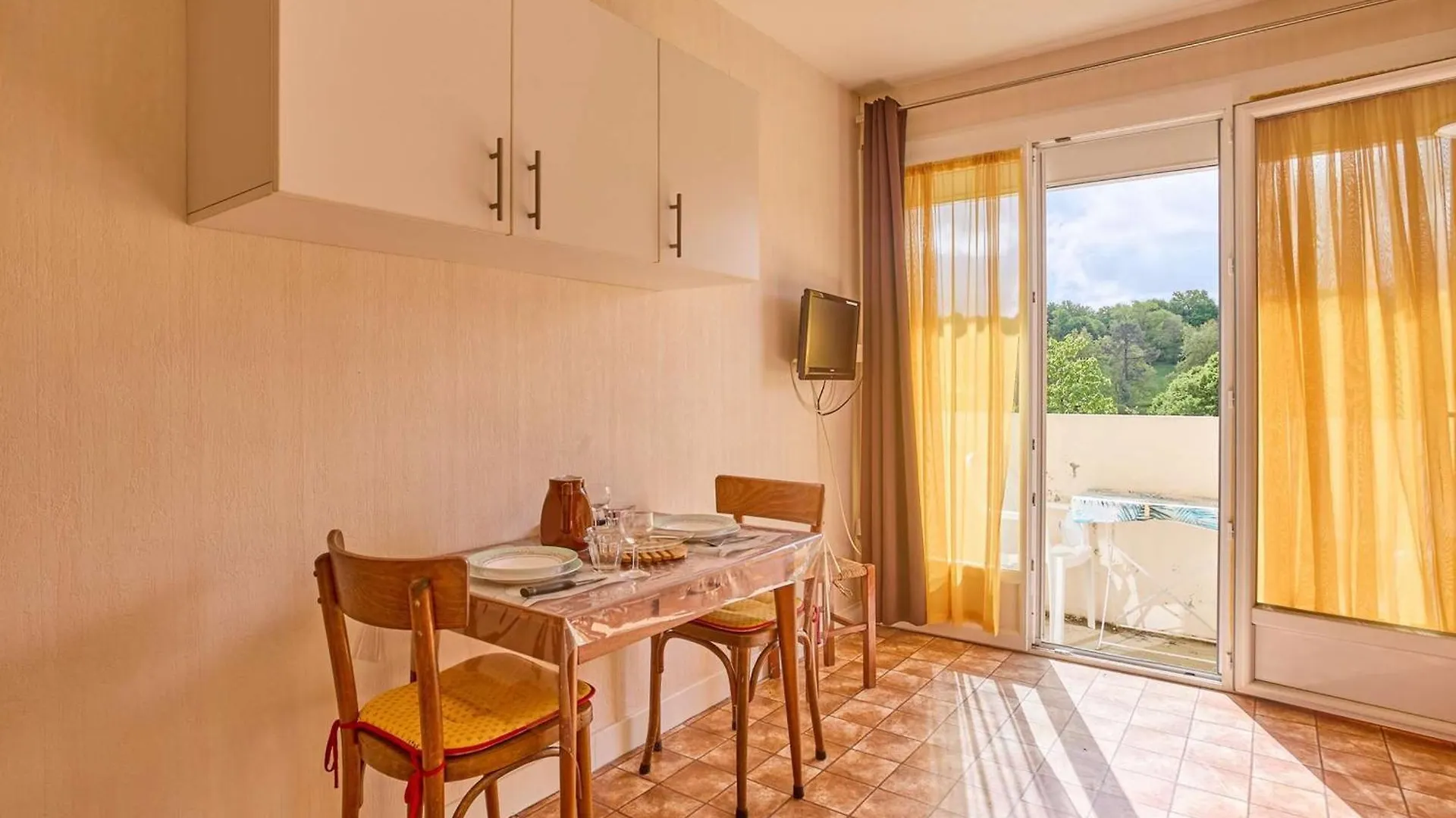 Appartement Studio Lumineux Avec Balcon Expose Sud Pour 2 Personnes - Fr-1-841-46 Barbotan-les-Thermes